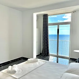 Redi's Seaview Appartement Saranda