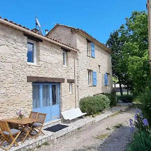 Maison Dans Un Endroit Paisible Hébergement de vacances Sigonce